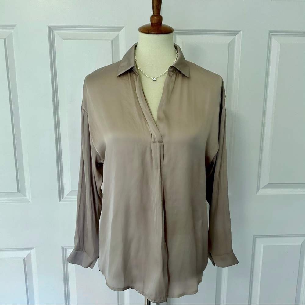 LUSH Silver Silky Relaxed Fit Blouse